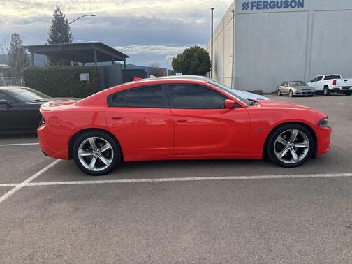 2017 Dodge Charger R/T