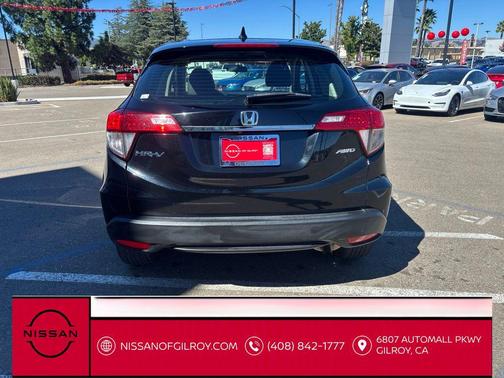 Crystal Black Pearl 2021 Honda HR-V LX
