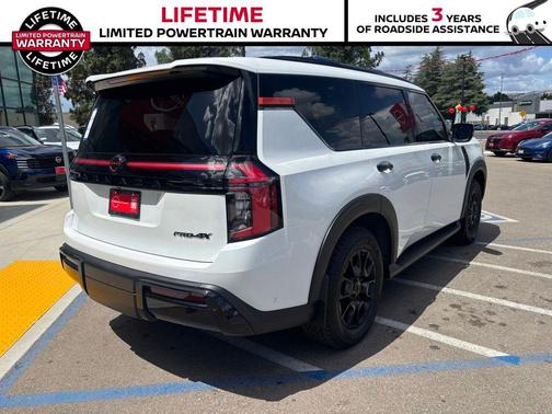 Aspen White Tricoat 2026 Nissan Armada PRO-4X