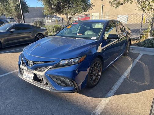 2024 Toyota Camry SE
