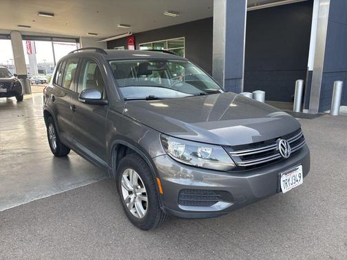 2016 Volkswagen Tiguan S