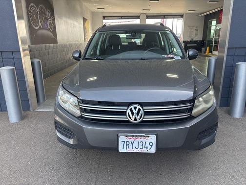 2016 Volkswagen Tiguan S