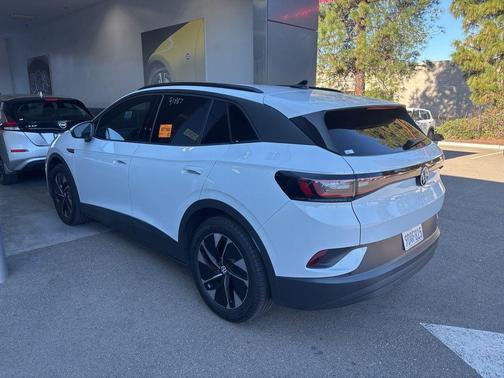 2022 Volkswagen ID.4 Pro