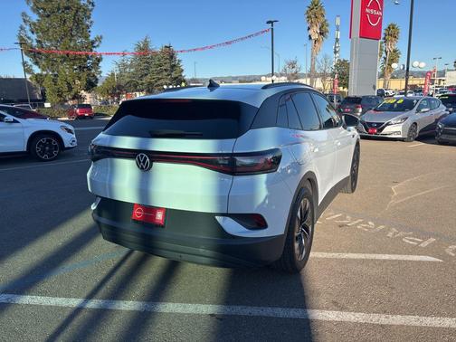 2022 Volkswagen ID.4 Pro