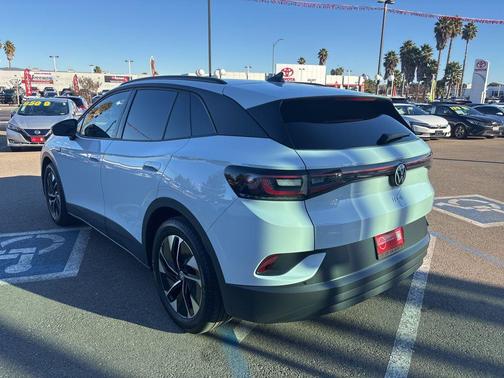 2022 Volkswagen ID.4 Pro