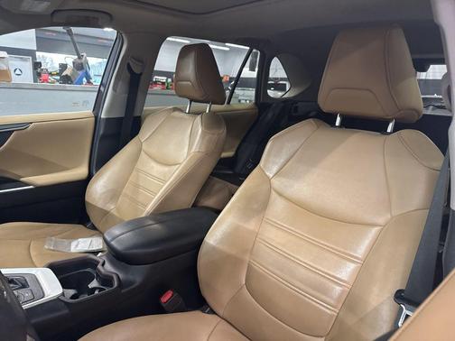 2019 Toyota RAV4 Hybrid Limited