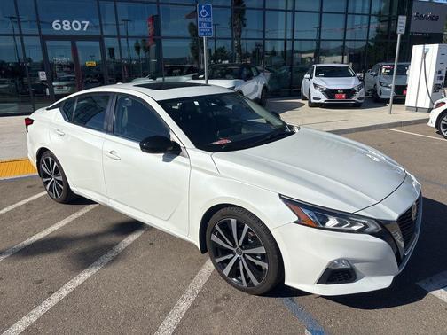 2022 Nissan Altima SR VC-Turbo FWD