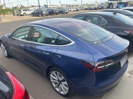 Deep Blue Metallic 2019 Tesla Model 3 Long Range