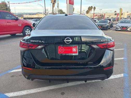 2024 Nissan Sentra SV