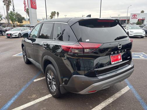 2023 Nissan Rogue S