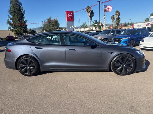 2022 Tesla Model S Base