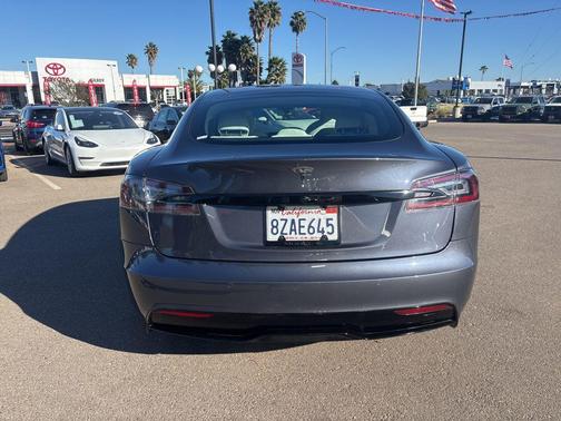 2022 Tesla Model S Base