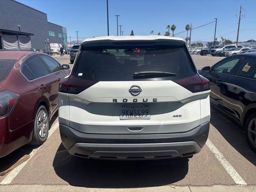 Glacier White 2023 Nissan Rogue S