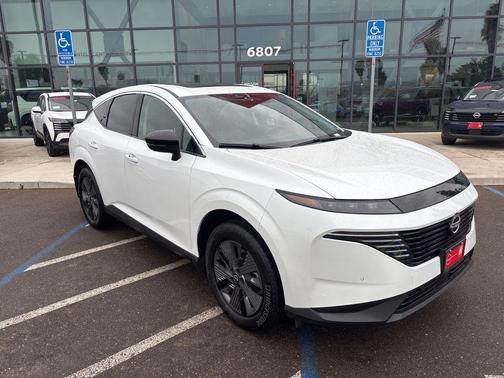 2025 Nissan Murano SL