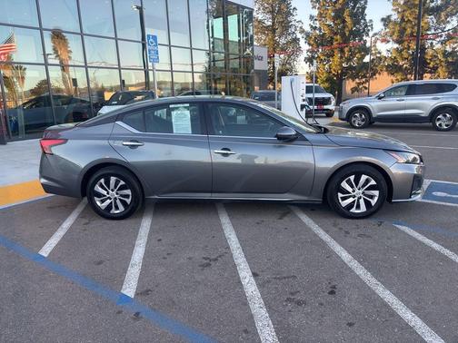 2023 Nissan Altima S FWD