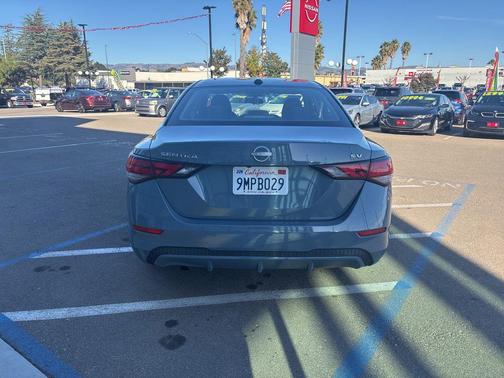 2024 Nissan Sentra SV