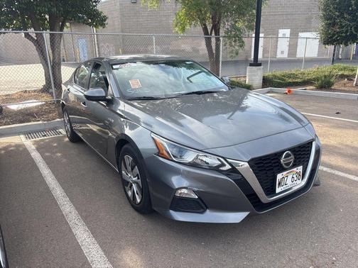 Gun Metallic 2021 Nissan Altima S FWD