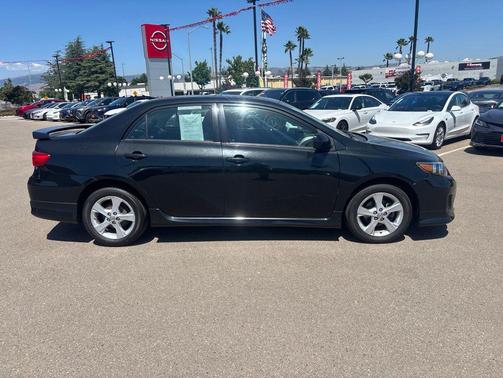 Black Sand Pearl 2011 Toyota Corolla S