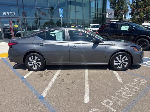 Gun Metallic 2025 Nissan Altima S FWD