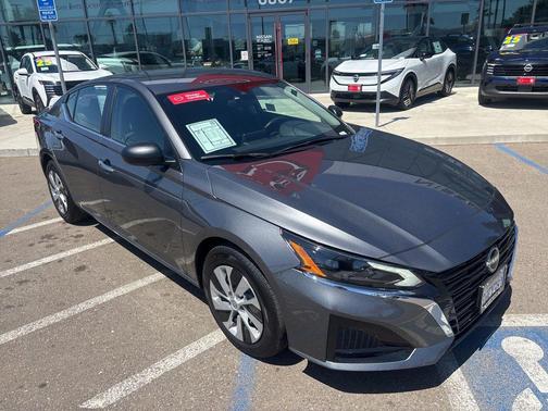Gun Metallic 2025 Nissan Altima S FWD