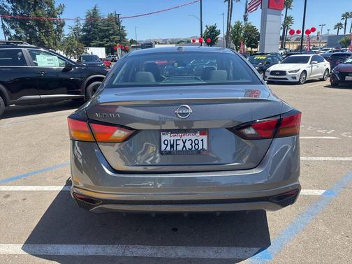 Gun Metallic 2025 Nissan Altima S FWD