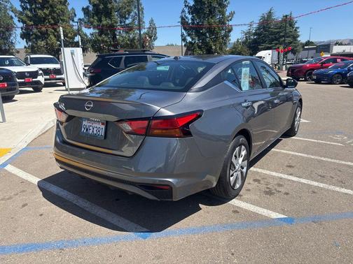 Gun Metallic 2025 Nissan Altima S FWD
