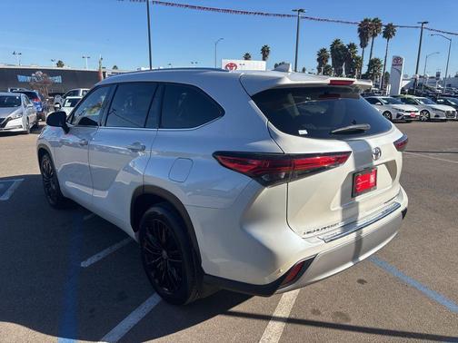 2020 Toyota Highlander Platinum