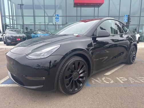 2022 Tesla Model Y Performance Dual Motor All-Wheel Drive