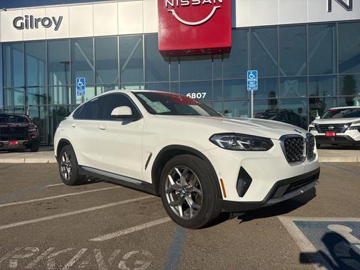 2022 BMW X4 xDrive30i