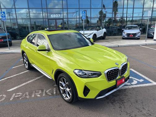 2022 BMW X4 xDrive30i