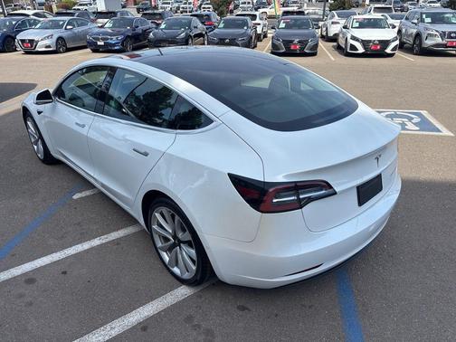 Pearl White Multi-Coat 2019 Tesla Model 3 Long Range