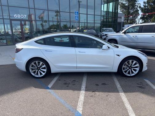 Pearl White Multi-Coat 2019 Tesla Model 3 Long Range