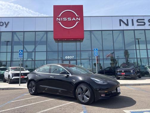 Solid Black 2019 Tesla Model 3 Standard Range Plus
