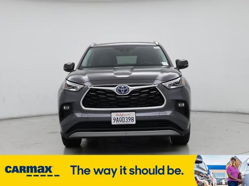 2022 Toyota Highlander Hybrid Platinum