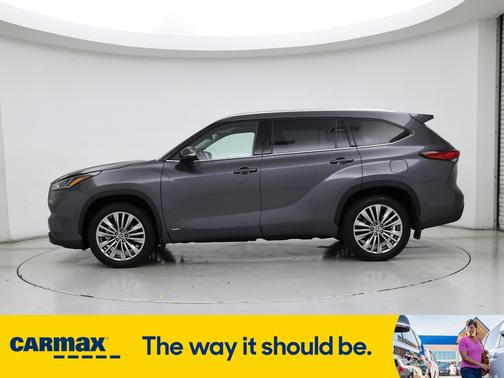 2022 Toyota Highlander Hybrid Platinum