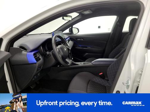 2022 Toyota C-HR XLE