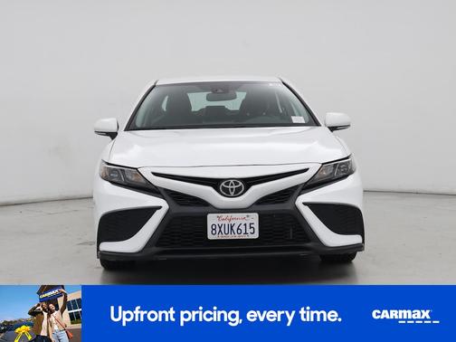 White 2021 Toyota Camry SE
