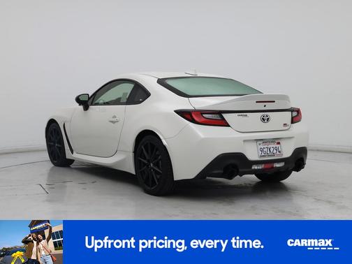 White 2023 Toyota GR86 Premium