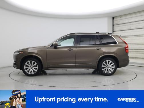 2016 Volvo XC90 T6 Momentum