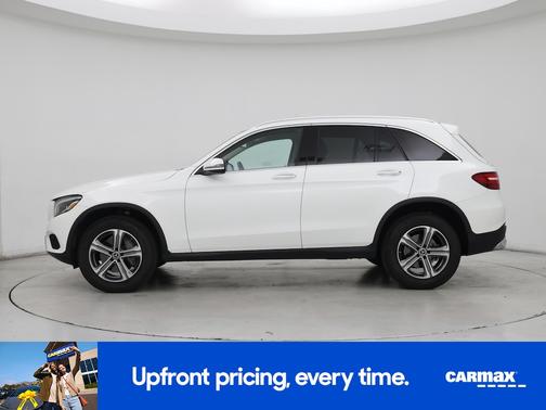 White 2019 Mercedes-Benz GLC 300