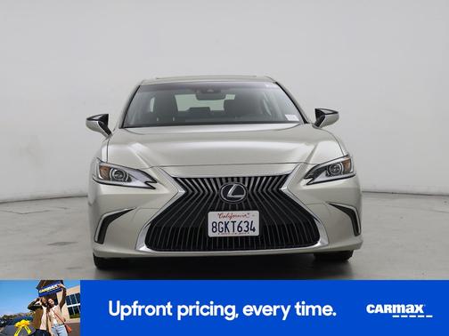 2019 Lexus ES 300h Luxury