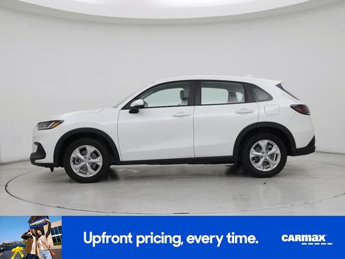 White 2023 Honda HR-V LX