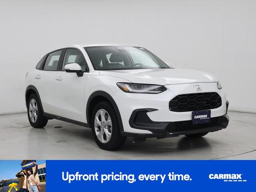 White 2023 Honda HR-V LX