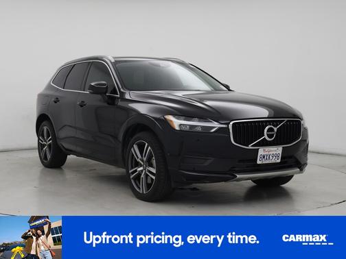 Black 2019 Volvo XC60 T6 Momentum
