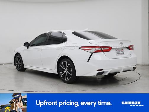 2020 Toyota Camry SE