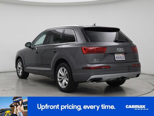 Gray 2019 Audi Q7 Premium Plus