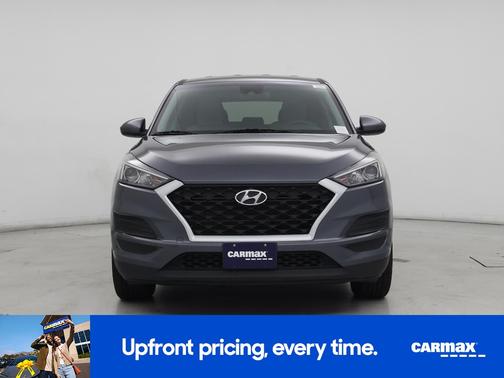 Gray 2019 Hyundai TUCSON SE