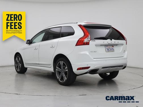 White 2017 Volvo XC60 T6 Dynamic