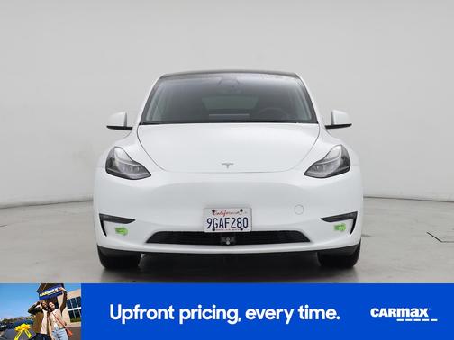 White 2023 Tesla Model Y Long Range