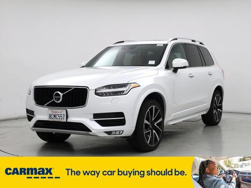 2018 Volvo XC90 T6 Momentum